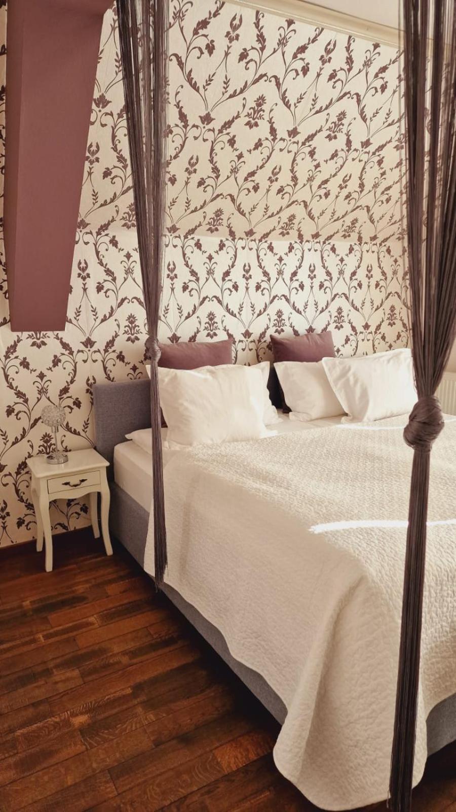 Villa Westfalia Guest House Targu Secuiesc Bagian luar foto